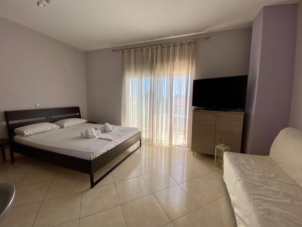 Nikludin Suites & Studios Laganas Dış mekan fotoğraf
