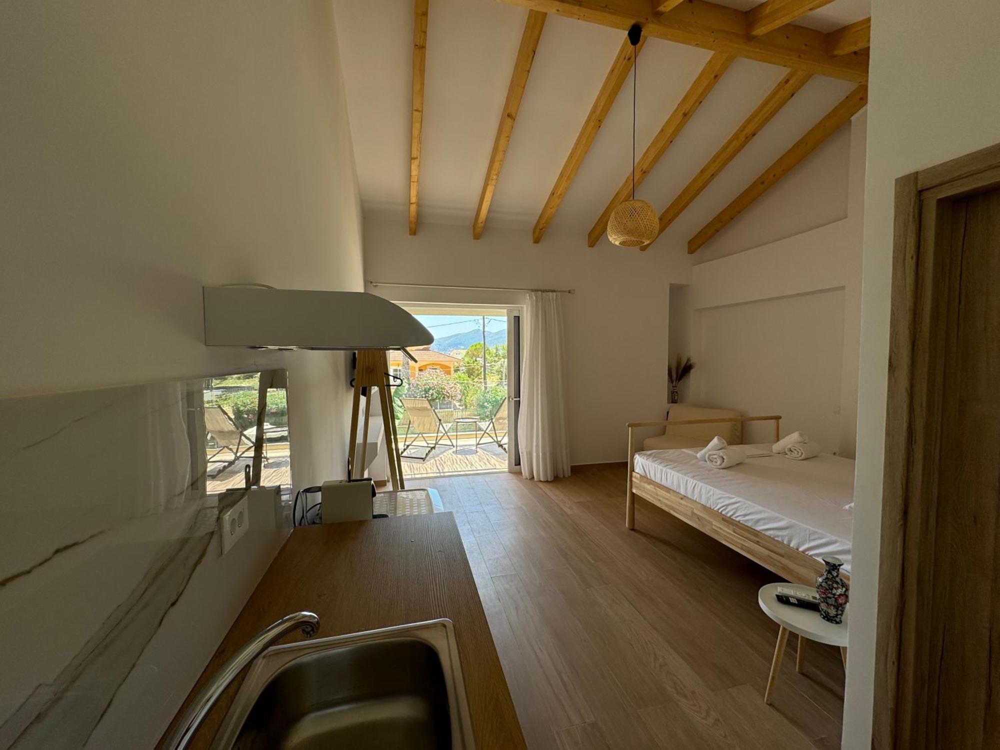 Nikludin Suites & Studios Laganas Dış mekan fotoğraf